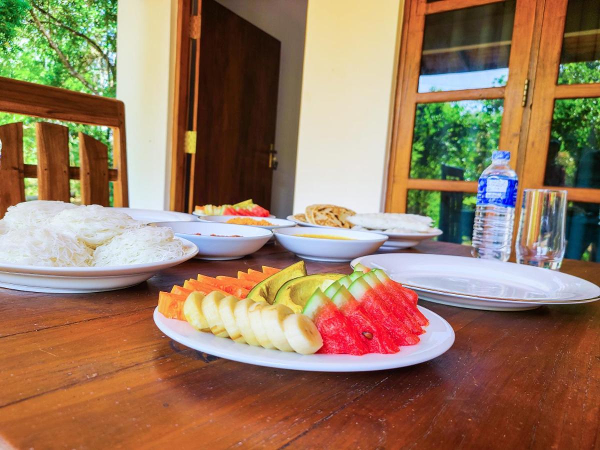 Woodholic Homestay Sigiriya Esterno foto