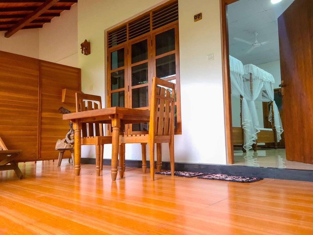 Woodholic Homestay Sigiriya Esterno foto
