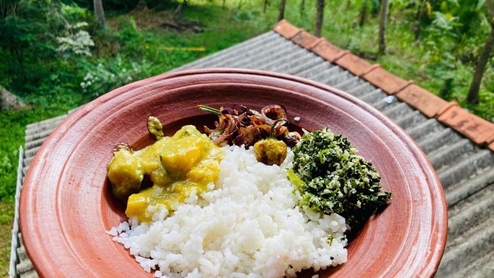 Woodholic Homestay Sigiriya Esterno foto