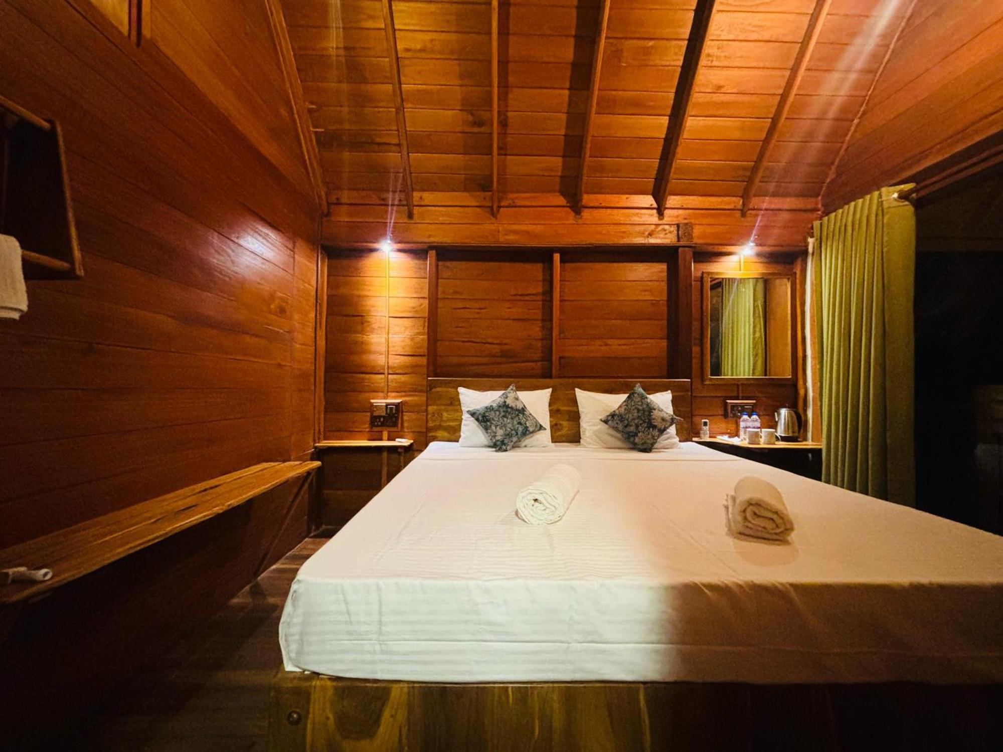 Woodholic Homestay Sigiriya Esterno foto