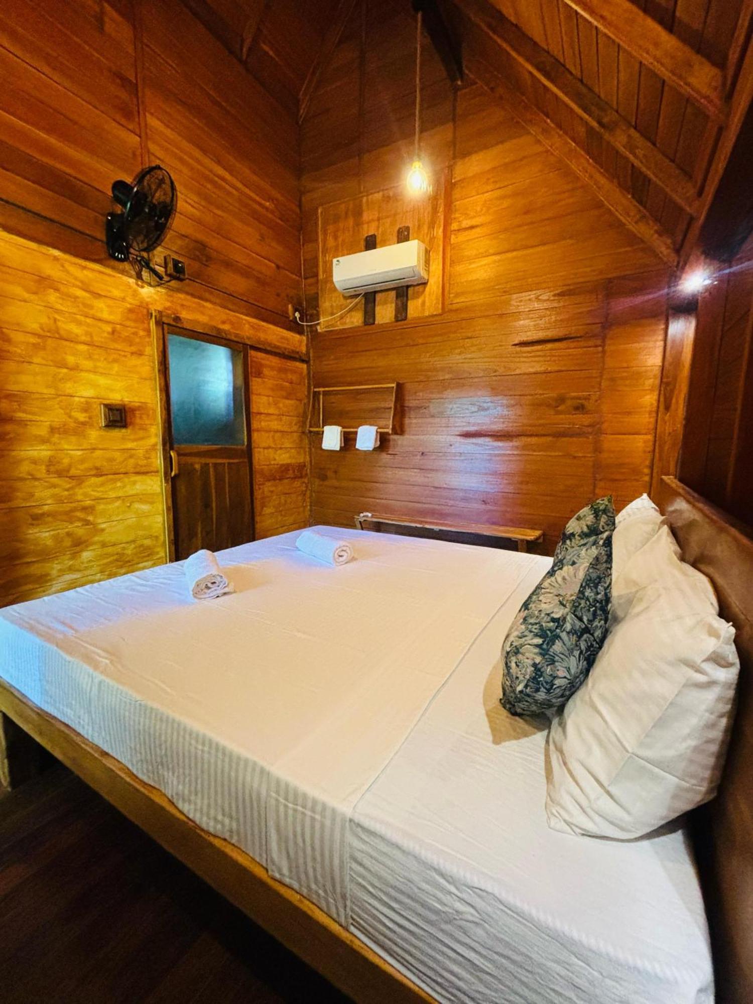 Woodholic Homestay Sigiriya Esterno foto
